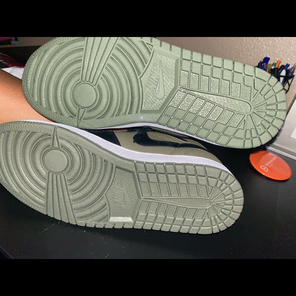 Jordan 1 - Picture 5 of 7